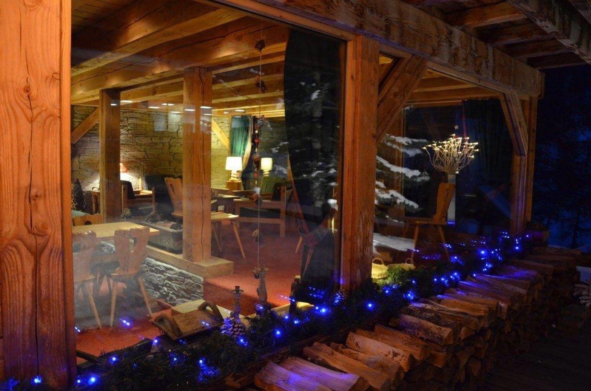 Hotel Ecureuil Vars  Zewnętrze zdjęcie