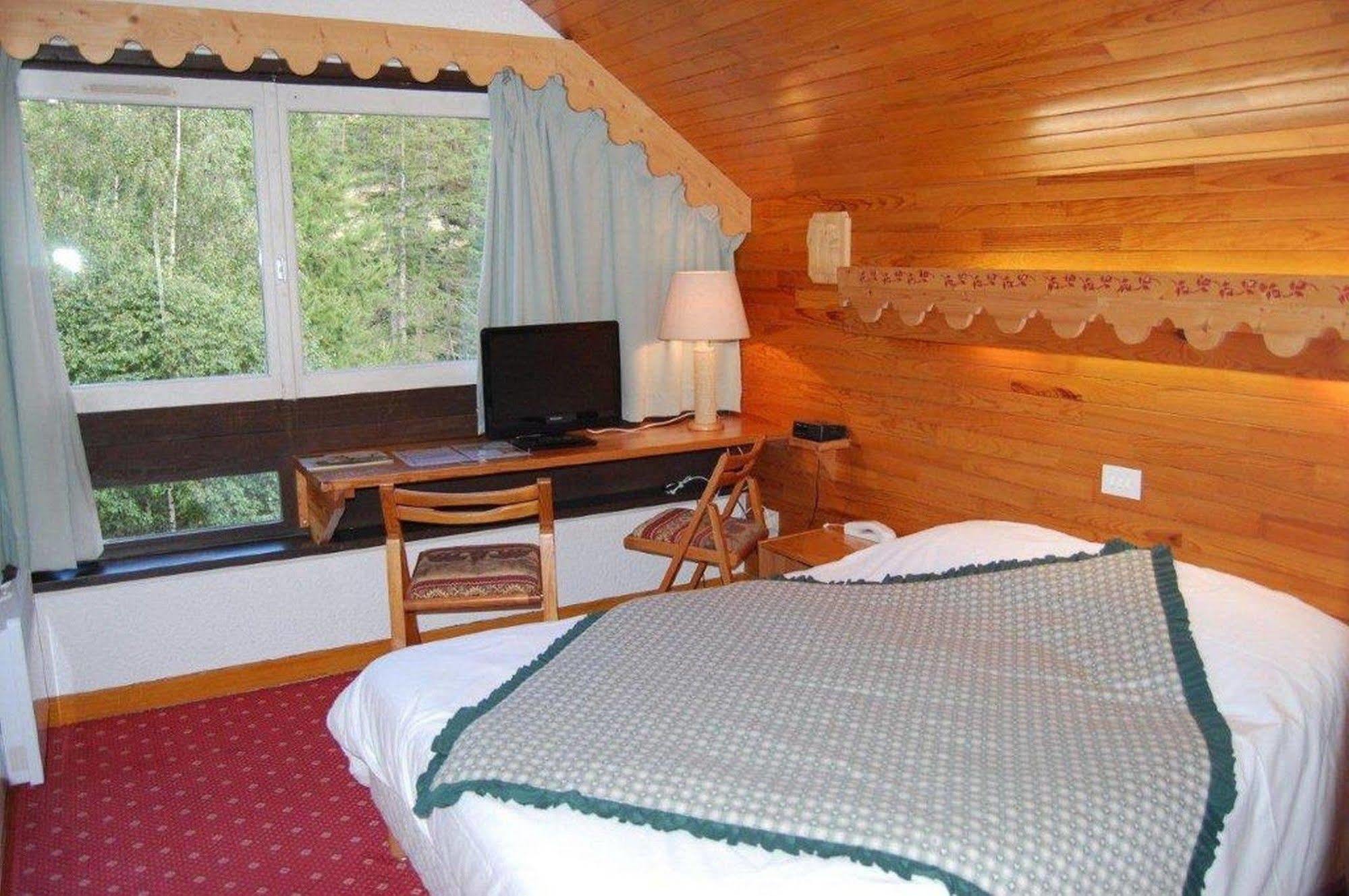 Hotel Ecureuil Vars  Zewnętrze zdjęcie